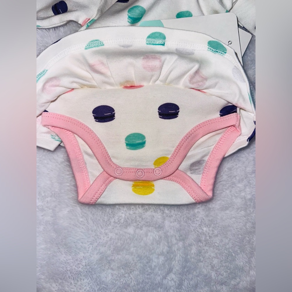 💥SOLD💥NWT Monica + Andy Baby Onesie - Picture 5 of 5
